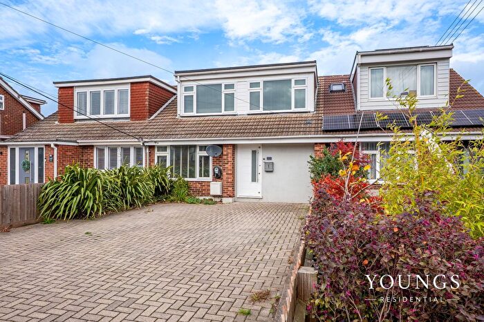 3 Bedroom Terraced House For Sale In Lower Road, Hullbridge, SS5