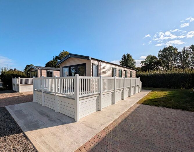 2 Bedroom Park Home For Sale In Hutton Sessay, Thirsk, YO7