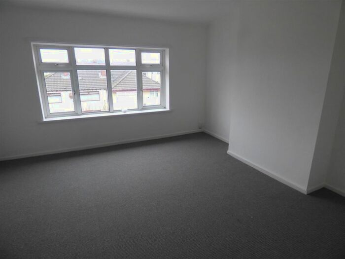 2 Bedroom Flat To Rent In Acacia Avenue, Huyton, Liverpool, L36