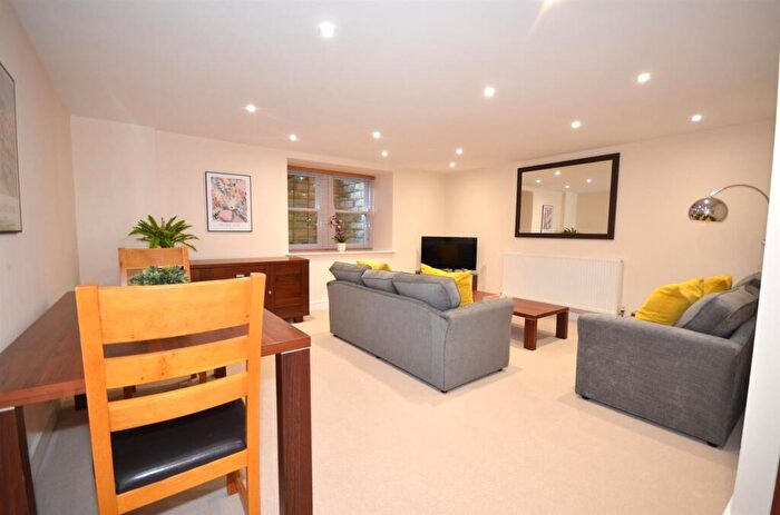 1 Bedroom Apartment To Rent In Broomfield Road, Sheffield, S10