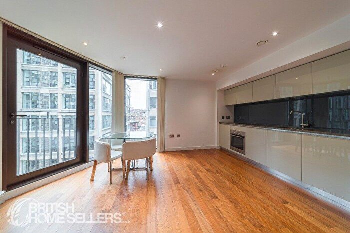 1 Bedroom Apartment For Sale In St. Pauls Square, Sheffield, South Yorkshire, S1