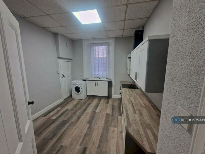 2 Bedroom Flat To Rent In Garthland Drive, Glasgow, G31