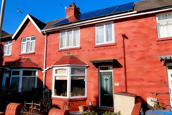 3 Bedroom Terraced House For Sale In Mount Park Avenue, Scarborough, YO12