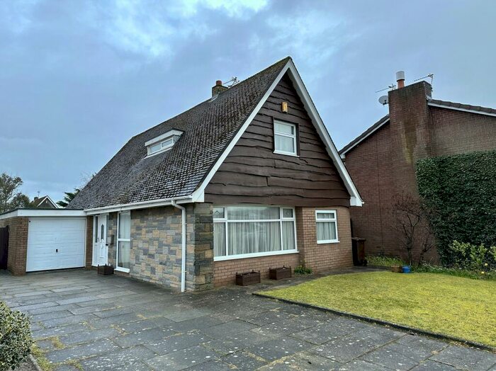 4 Bedroom Detached House For Sale In Westminster Drive, Southport, Merseyside., PR8