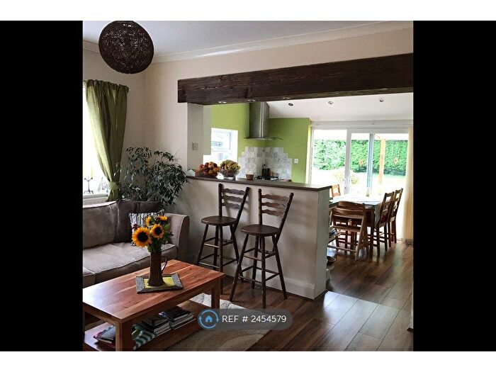 3 Bedroom Semi-Detached House To Rent In Frederick Avenue, Derby, DE24