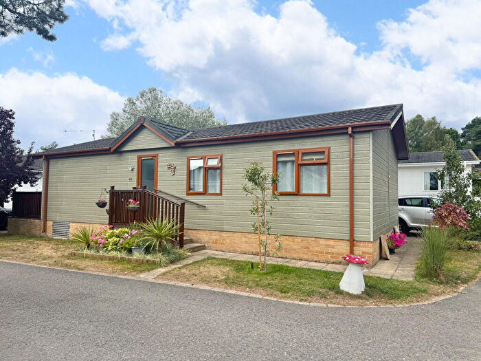 3 Bedroom Park Home For Sale In Tall Trees Park, Matchams Lane, Hurn, Christchurch, BH23