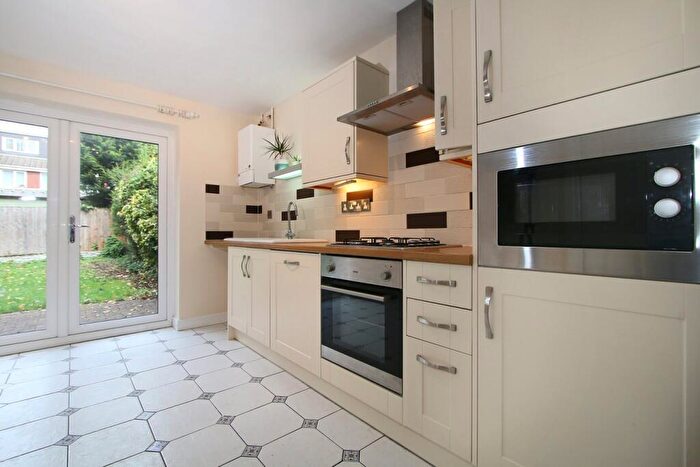 2 Bedroom End Of Terrace House To Rent In Marlborough Drive, Stourbridge, DY8