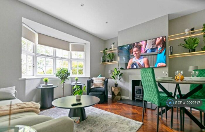 1 Bedroom Flat To Rent In Midholm Close, London, NW11