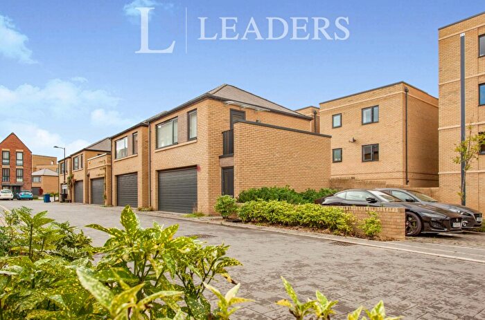 Studio To Rent In Osprey Drive, CB2