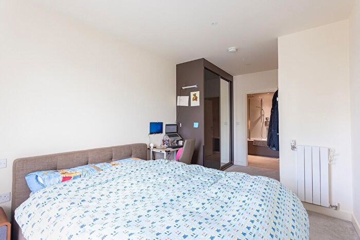 2 Bedroom Apartment To Rent In Thunderer Walk, Woolwich, SE18