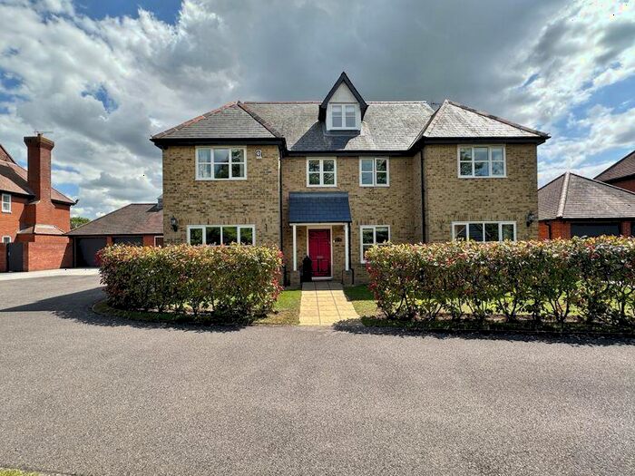 5 Bedroom Detached House For Sale In Orsett Village, RM16
