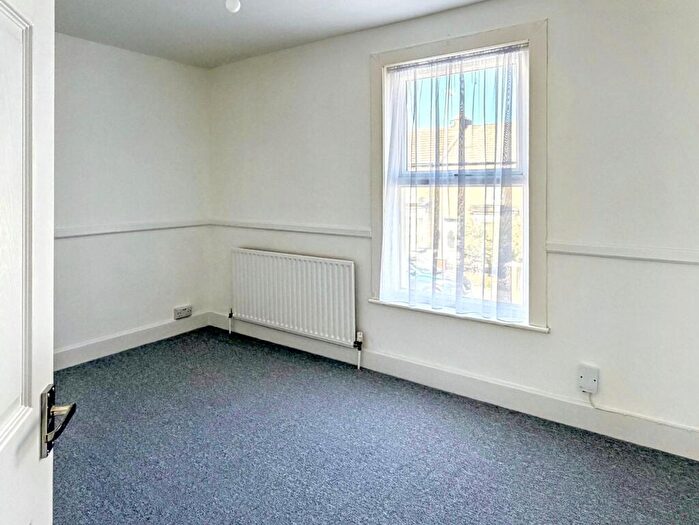 2 Bedroom Terraced House For Sale In Milton Avenue, Margate, CT9 - Photo 8