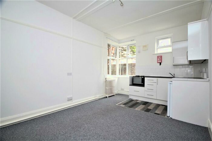 Property To Rent In Shelley Road, Worthing, West Sussex, BN11