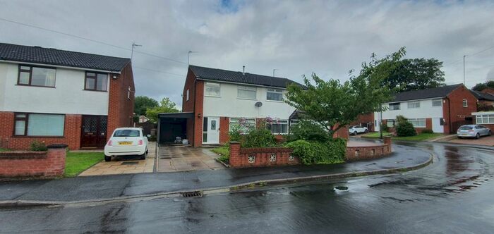 3 Bedroom Semi-Detached House To Rent In Dearham Avenue, St. Helens, WA11