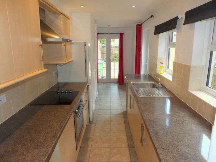 2 Bedroom Cottage To Rent In Western Road, Lewes, BN7