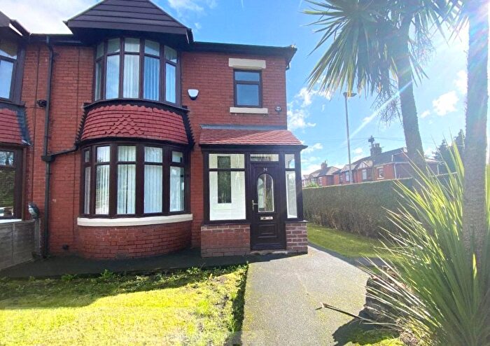 3 Bedroom Semi-Detached House To Rent In Greengate East, Manchester, Greater Manchester, M40