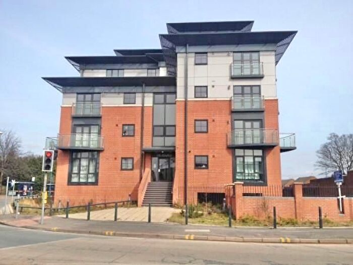 2 Bedroom Flat For Sale In Walsall Road, West Bromwich, West Midlands, B71