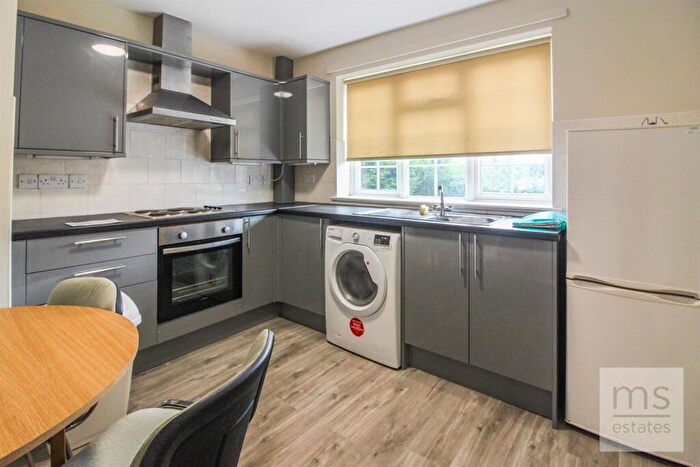 2 Bedroom Flat To Rent In £pppw Derby Road, Lenton, Nottingham, NG7