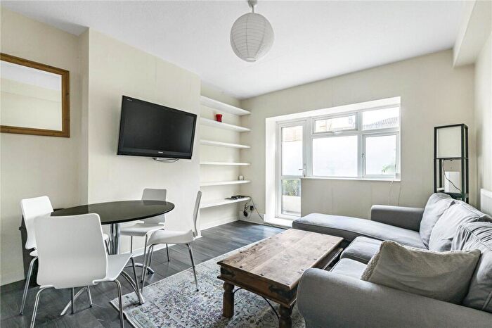 2 Bedroom Apartment To Rent In Bevenden Street, Hoxton, London, N1