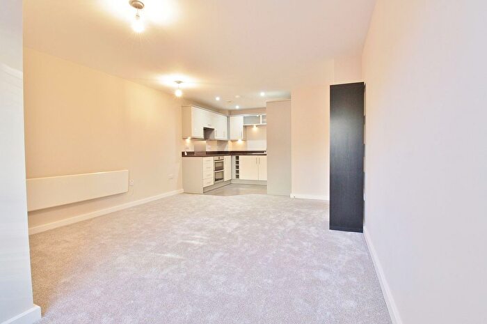 1 Bedroom Flat For Sale In Lanadron Close, Isleworth, TW7