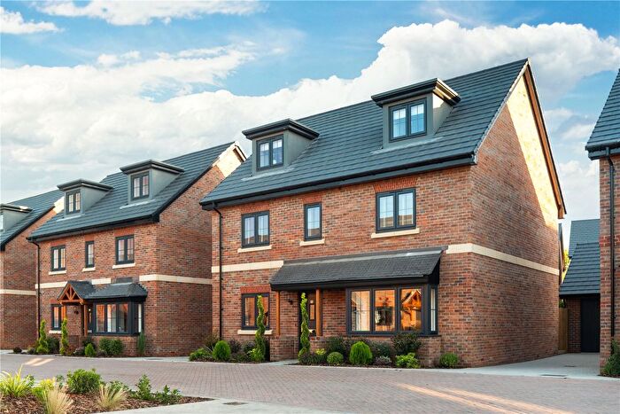 5 Bedroom Detached House For Sale In Windsor Gate, Maidenhead Road, Windsor, SL4