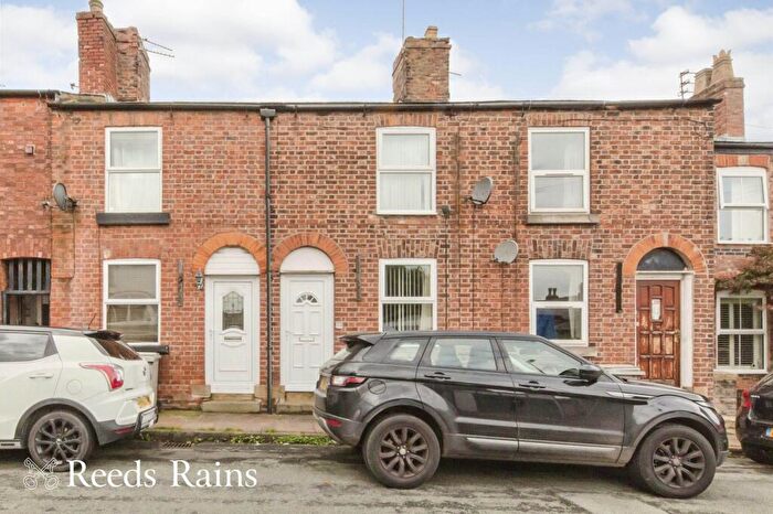 2 Bedroom Terraced House To Rent In Pownall Street, Macclesfield, Cheshire, SK10