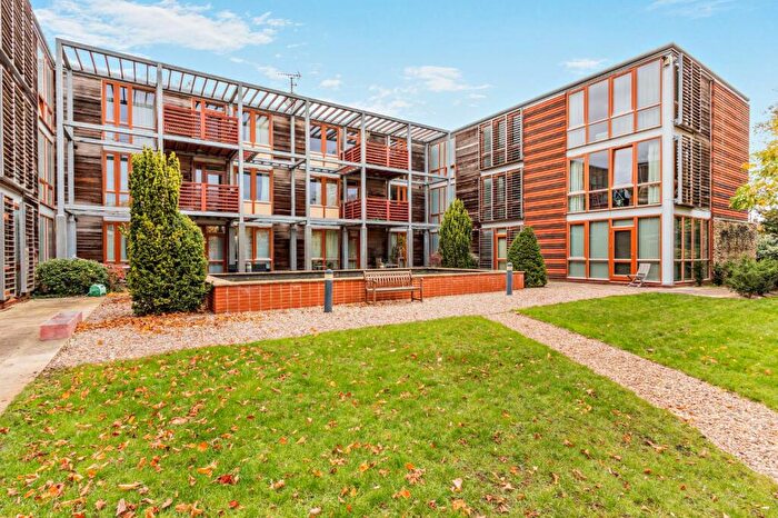 2 Bedroom Flat For Sale In Meadowcroft, Cambridge, Cambridgeshire, CB4