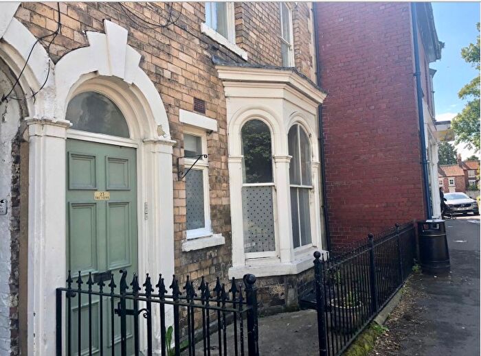 1 Bedroom Flat To Rent In Potter Hill, Pickering, YO18