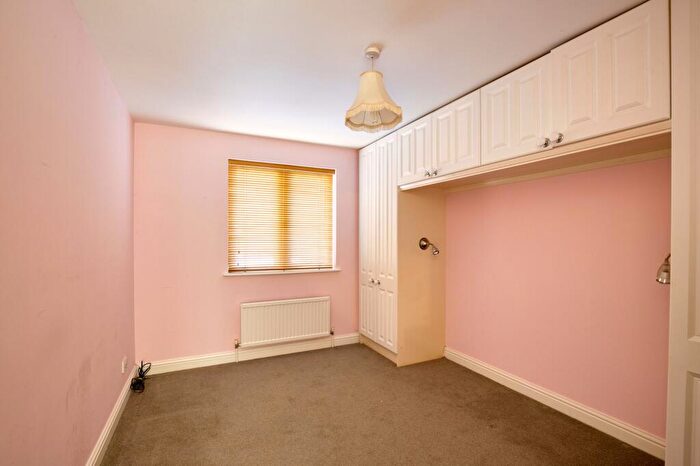 2 Bedroom Retirement Property For Sale In St. Marys Mead, Witney, OX28