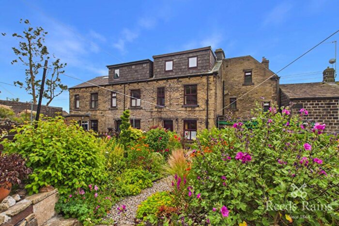 3 Bedroom Terraced House For Sale In Ayre View, Hebden Bridge, HX7