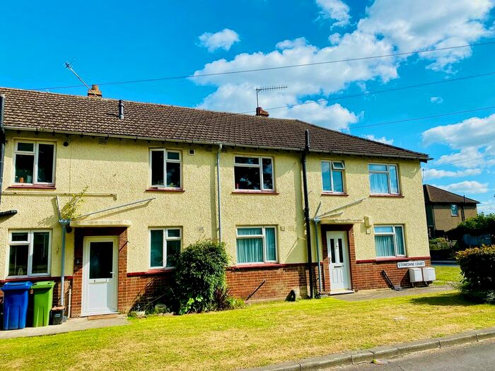 1 Bedroom Flat To Rent In Stonedane Court, Faversham, ME13