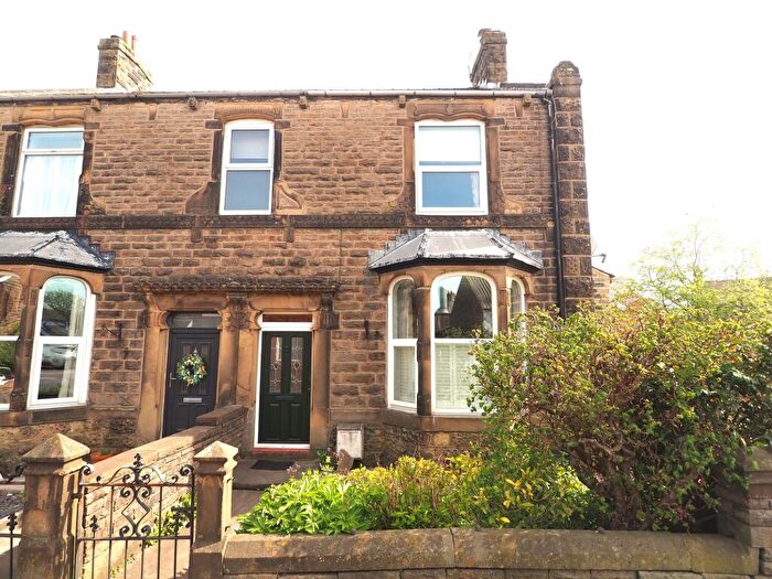 3 Bedroom Semi-Detached House To Rent In Hayfield Road, Chapel-En-Le-Frith, SK23