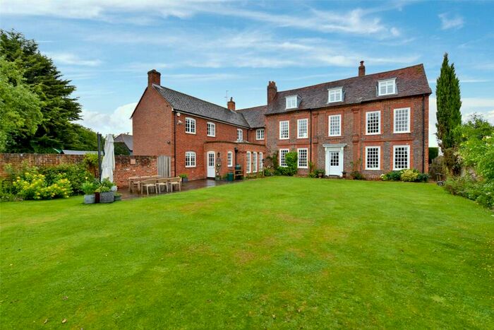 7 Bedroom Detached House To Rent In Row Lane, Dunsden, Reading, Berkshire, RG4