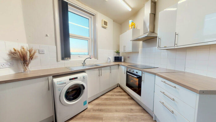 5 Bedroom House To Rent In Apartment Spekeland Road, Liverpool, Liverpool, L7