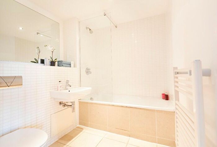 2 Bedroom Apartment To Rent In Velocity Village, Solly Street, Sheffield, S1
