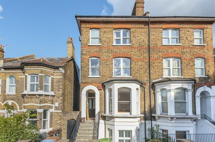 2 Bedroom Maisonette To Rent In Lordship Lane Dulwich, SE22