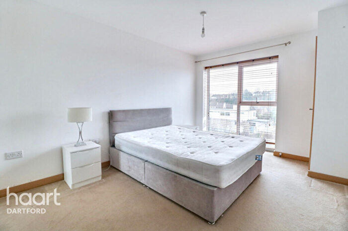 1 Bedroom Apartment For Sale In Mill Pond Road, Dartford, DA1