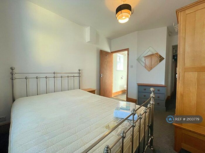 Studio To Rent In Hayling Avenue, Portsmouth, PO3