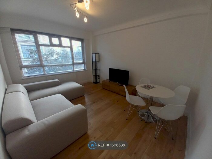 1 Bedroom Flat To Rent In Woodlands Gate, London, SW15