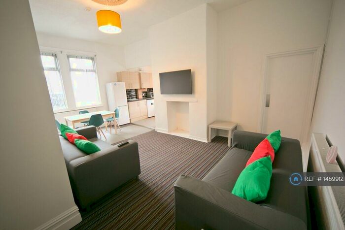 8 Bedroom Terraced House To Rent In Brackenbury Road, Preston, PR1