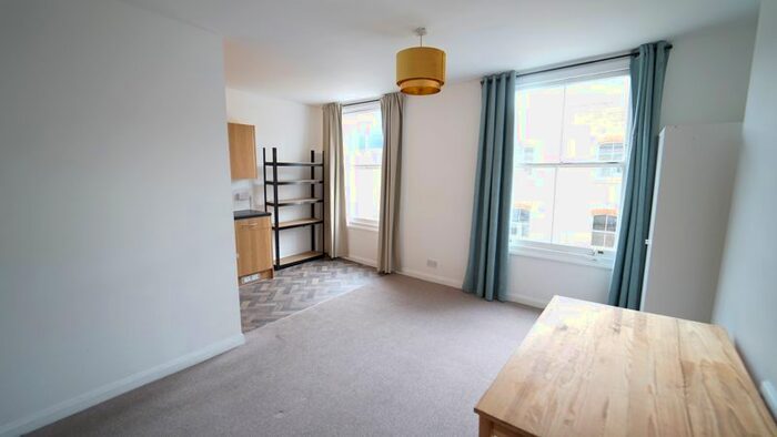 1 Bedroom Flat To Rent In Amberley Road, London, W9