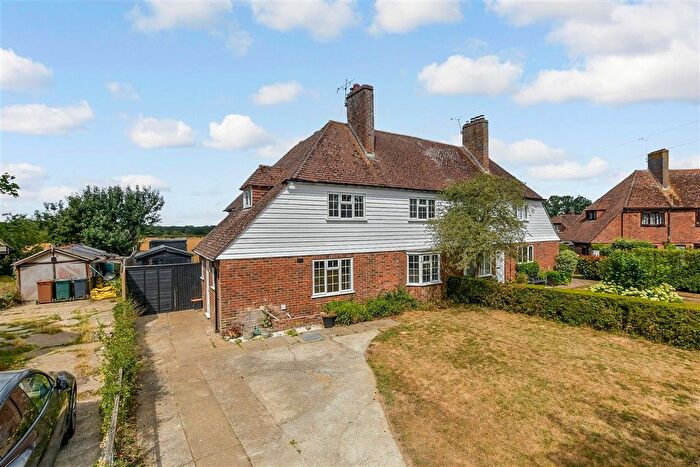 3 Bedroom Semi Detached House For Sale In Hookstead, High Halden, Kent, TN26