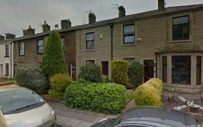 2 Bedroom Property To Rent In Wellbank Street Bury, BL8