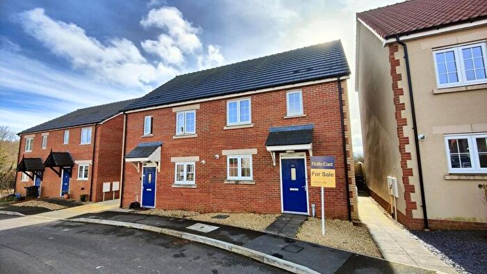 3 Bedroom Semi-Detached House For Sale In Lion Drive Milborne Port, DT9