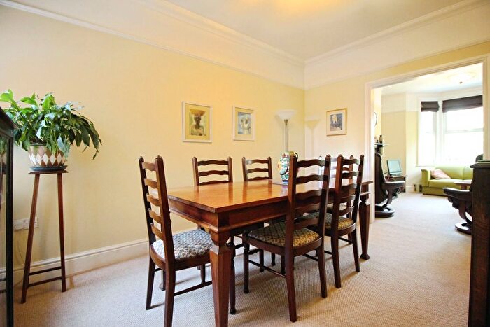 4 Bedroom Terraced House To Rent In Goddard Avenue, Swindon, SN1