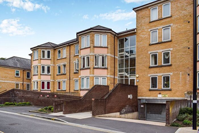 2 Bedroom Flat To Rent In Tennyson Lodge, Oxford City Centre, OX1