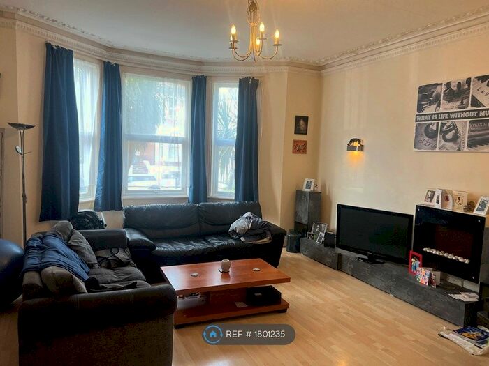 1 Bedroom Flat To Rent In Clarendon Villas, Hove, BN3