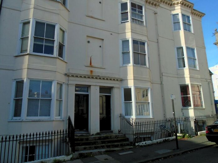 1 Bedroom Flat To Rent In Clarence Square, Brighton, BN1