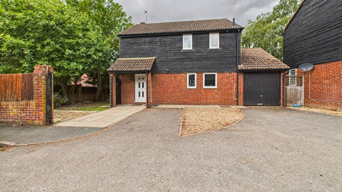 4 Bedroom Detached House For Sale In Cosy Corner, Aston Clinton, Aylesbury, Buckinghamshire, HP22