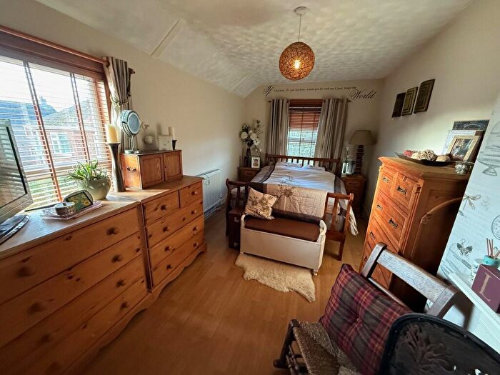 3 Bedroom Semi-Detached House For Sale In Winsover Road, Spalding, PE11